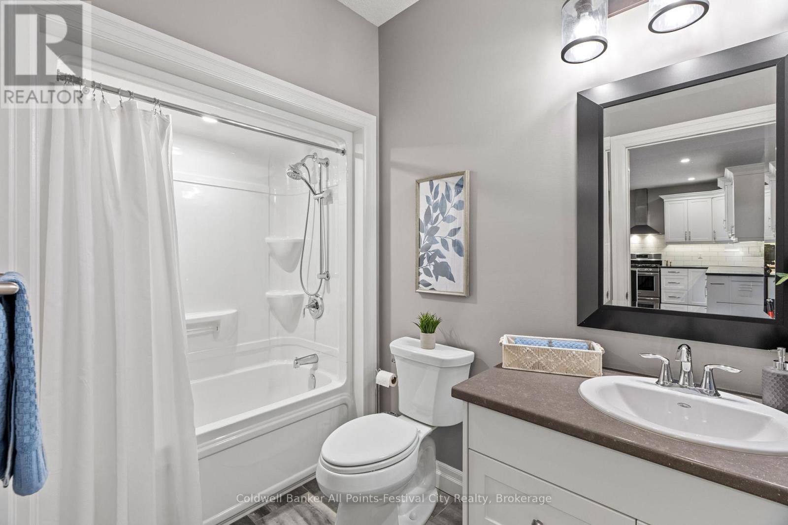 206 BENNETT STREET E - 32