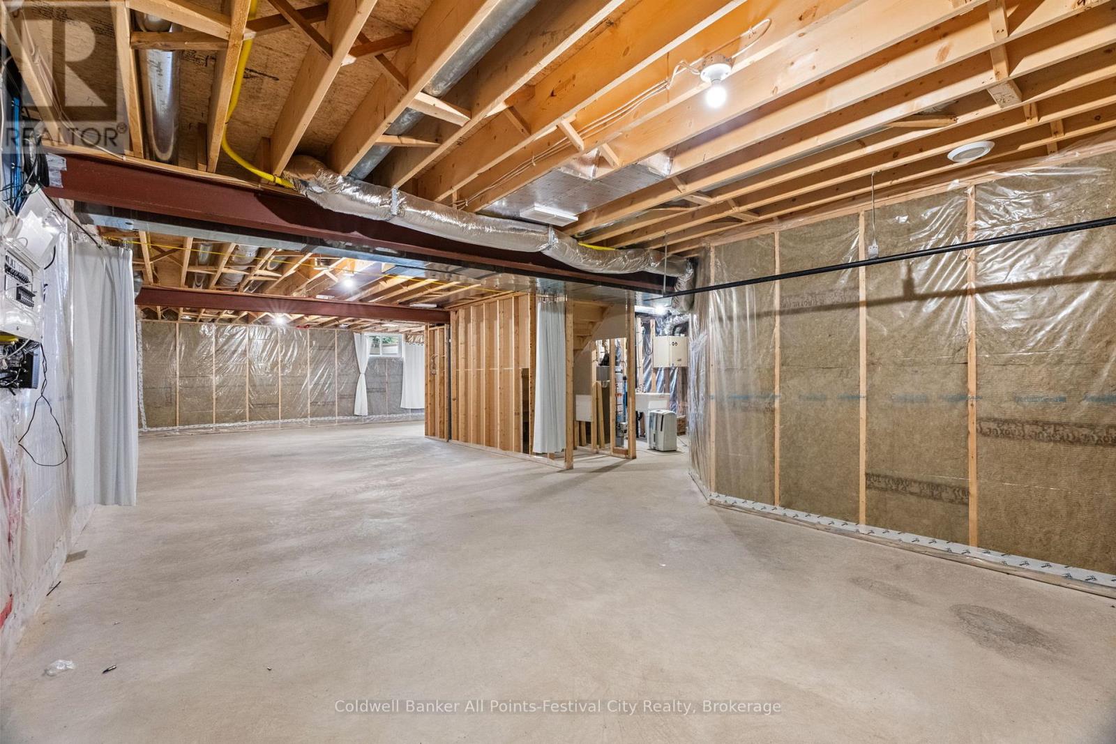 206 BENNETT STREET E - 37