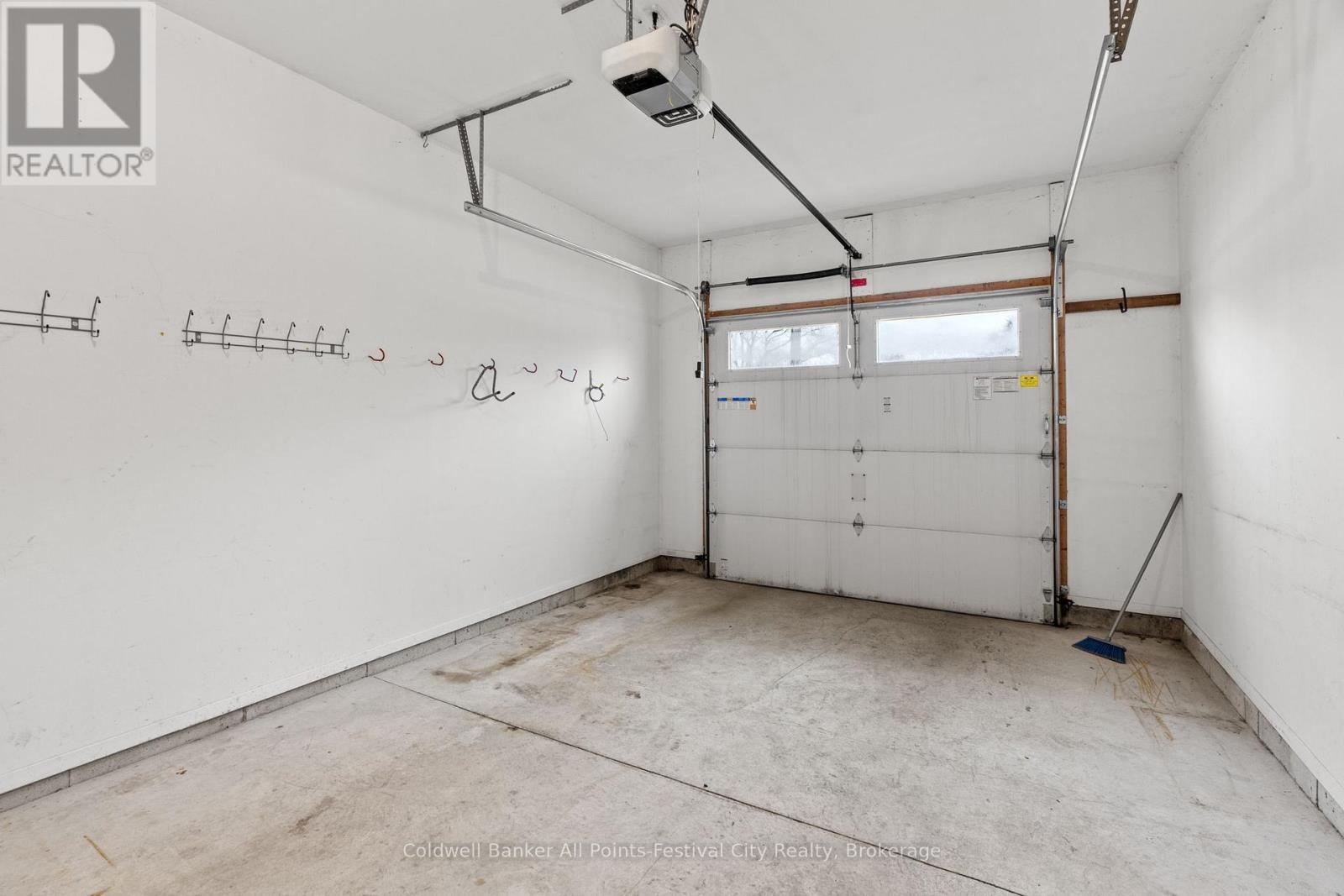 206 BENNETT STREET E - 39