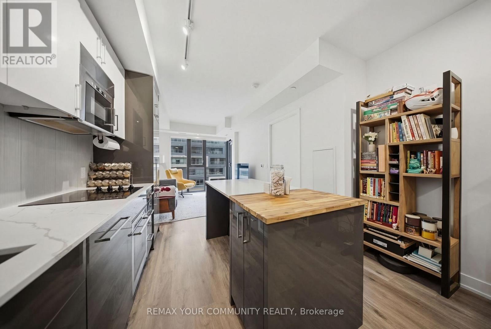 #515 840 ST CLAIR AVENUE W - 10