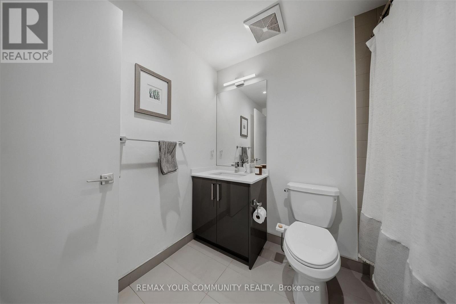 #515 840 ST CLAIR AVENUE W - 24