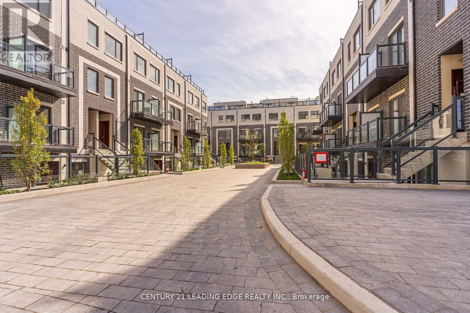 C2-105 - 3427 SHEPPARD AVENUE E