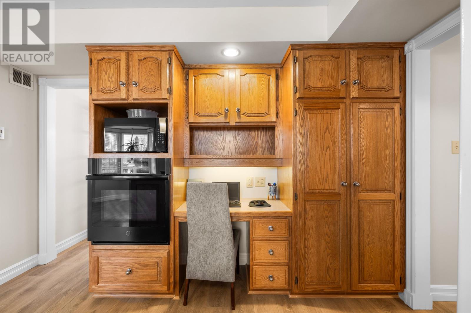 380 Hunter Avenue - 15
