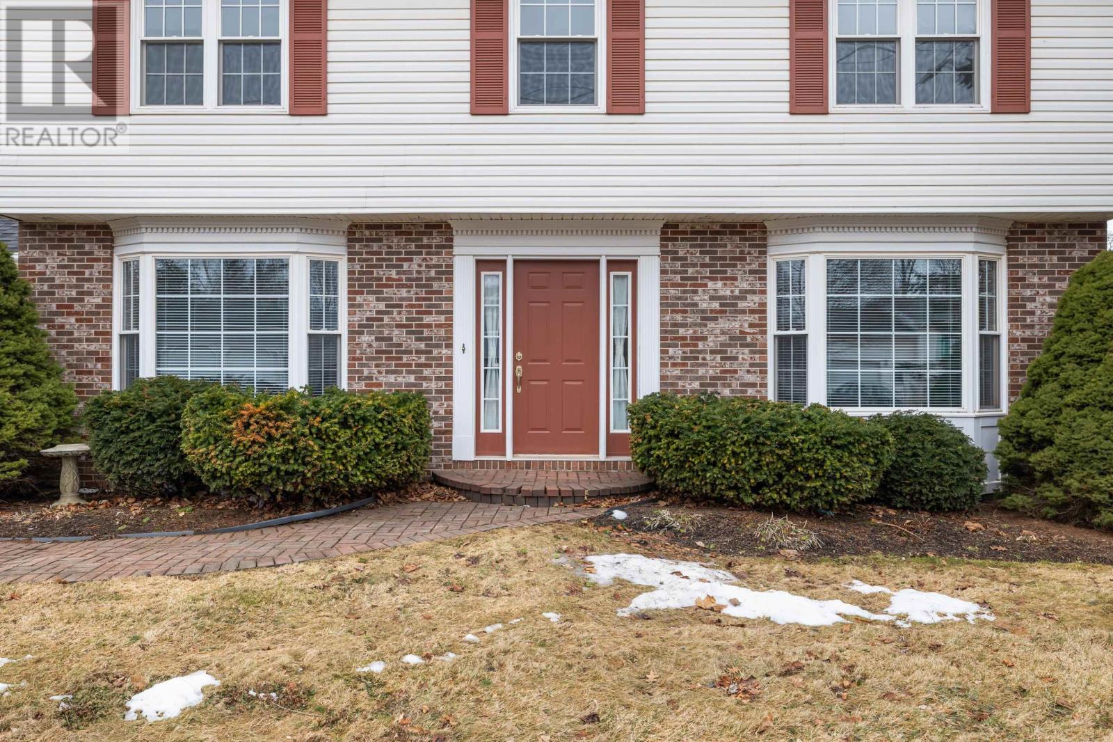 380 Hunter Avenue - Image 2