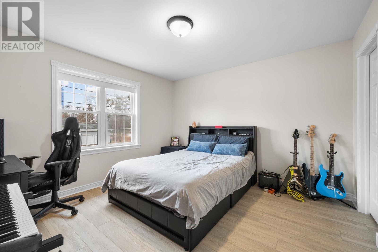 380 Hunter Avenue - 31
