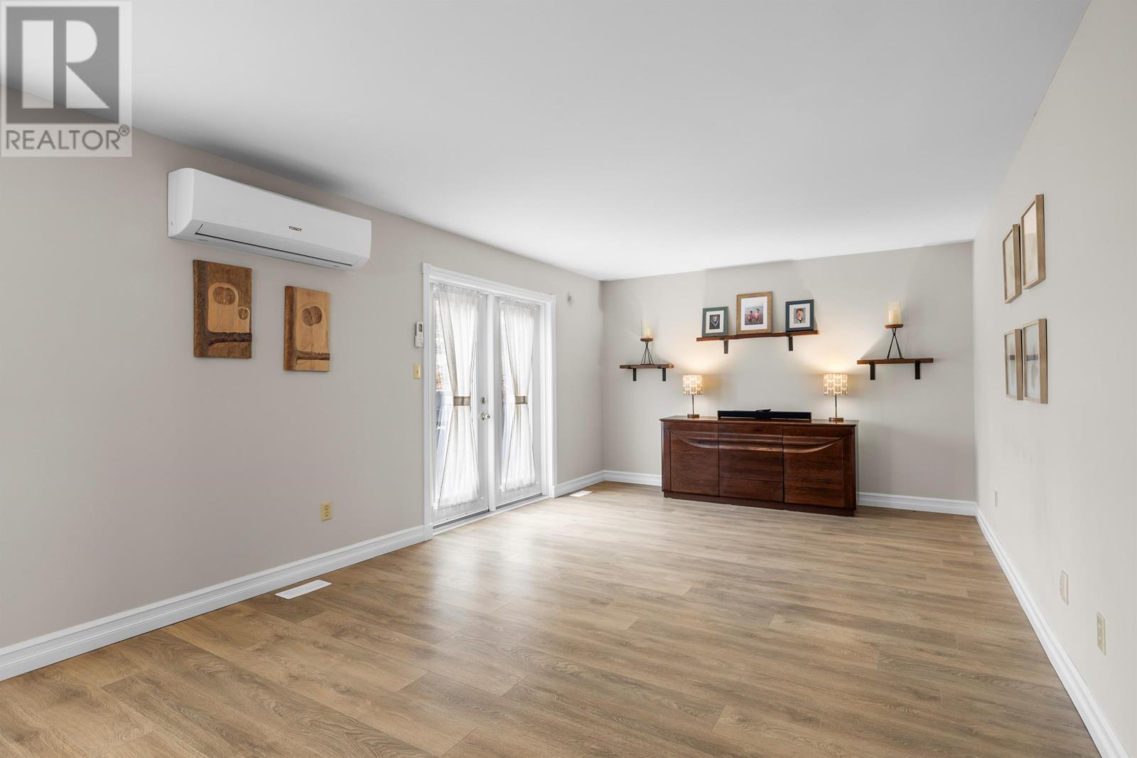380 Hunter Avenue - 6