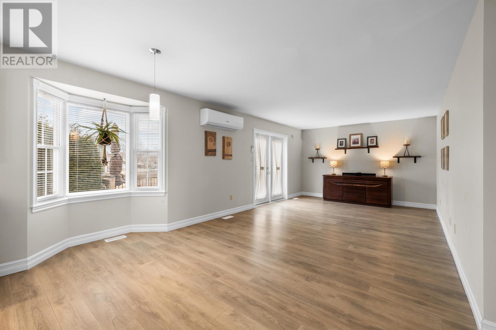 380 Hunter Avenue - 7