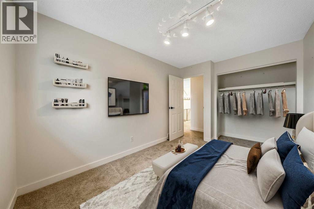 Single Family House for Sale in  Woodfield Green SW Woodbine Calgary 