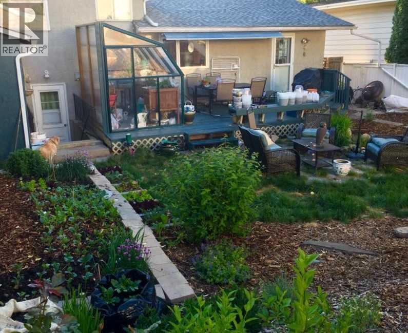 Single Family House 3 Level for Sale in  University Drive NW St Andrews Heights Calgary 