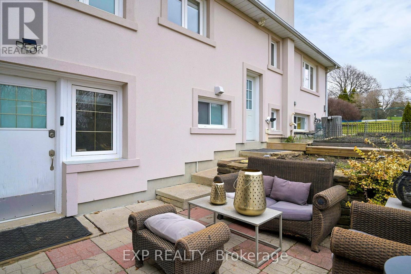 25 MCMANUS ROAD, Toronto (Kingsview Village-The Westway), Ontario
