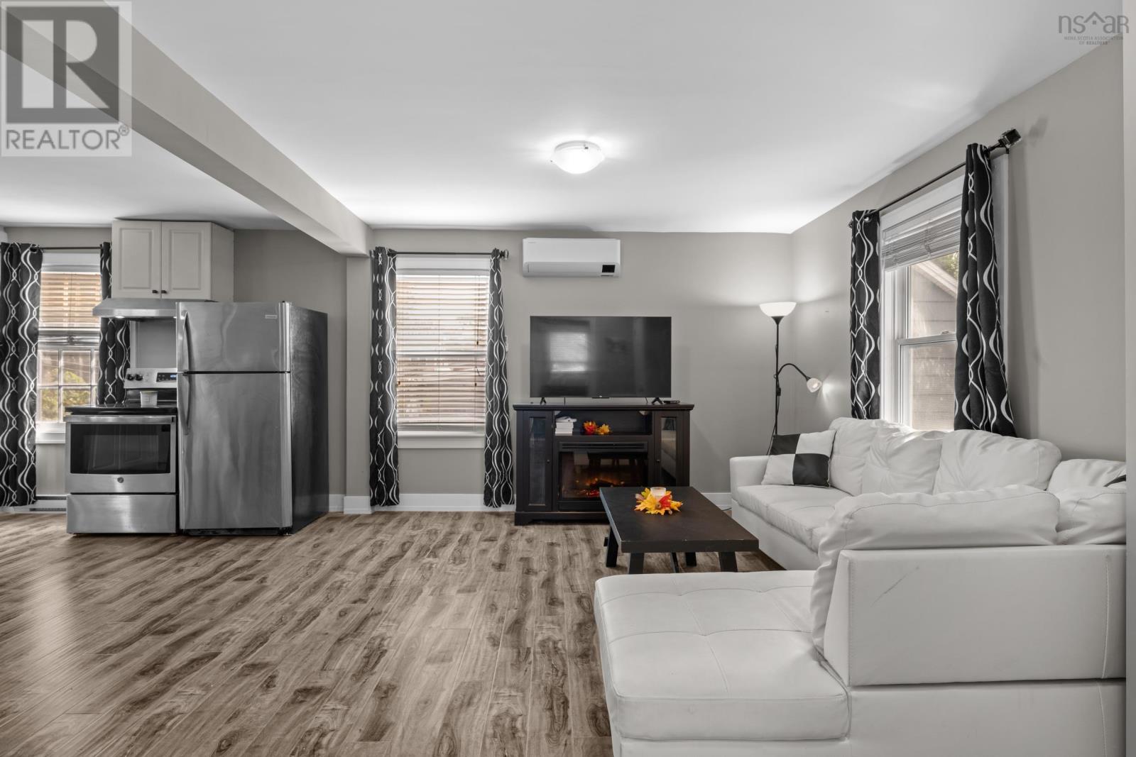 2793 CONNOLLY STREET - 12