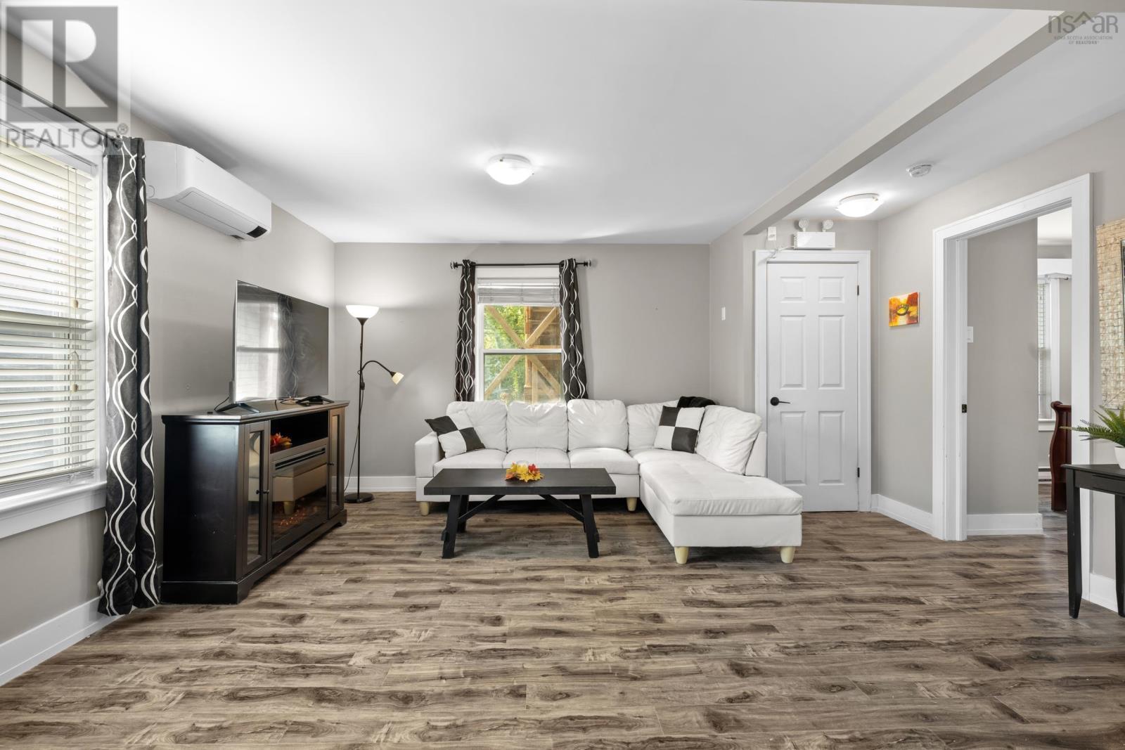 2793 CONNOLLY STREET - 9