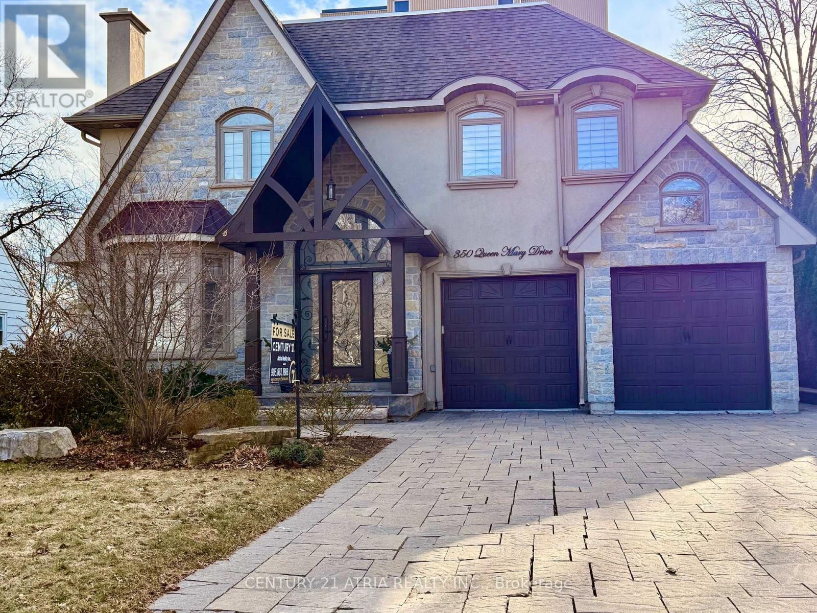 350 QUEEN MARY DRIVE - 1