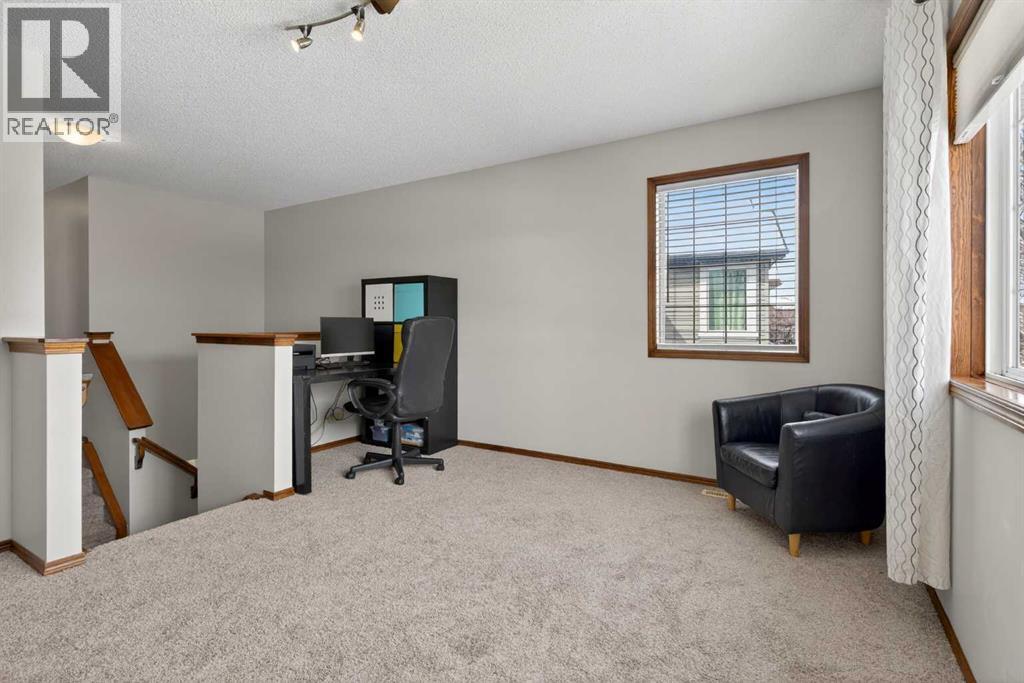 Single Family House for Sale in  Tuscany Vista Crescent NW Tuscany Calgary 