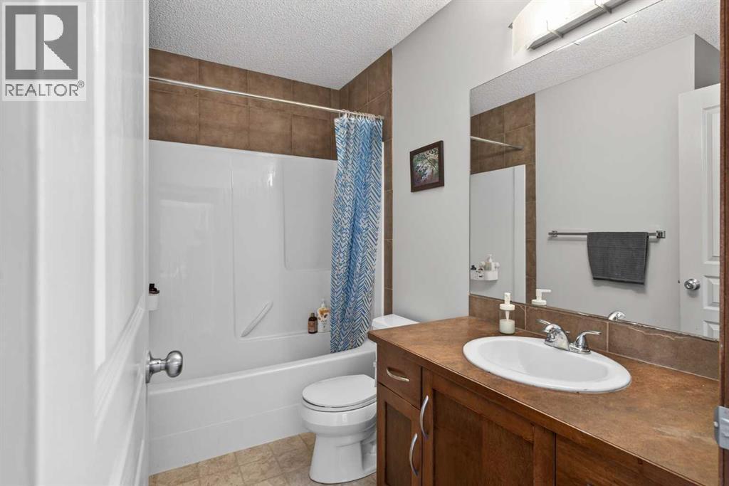 Single Family House for Sale in  Tuscany Vista Crescent NW Tuscany Calgary 