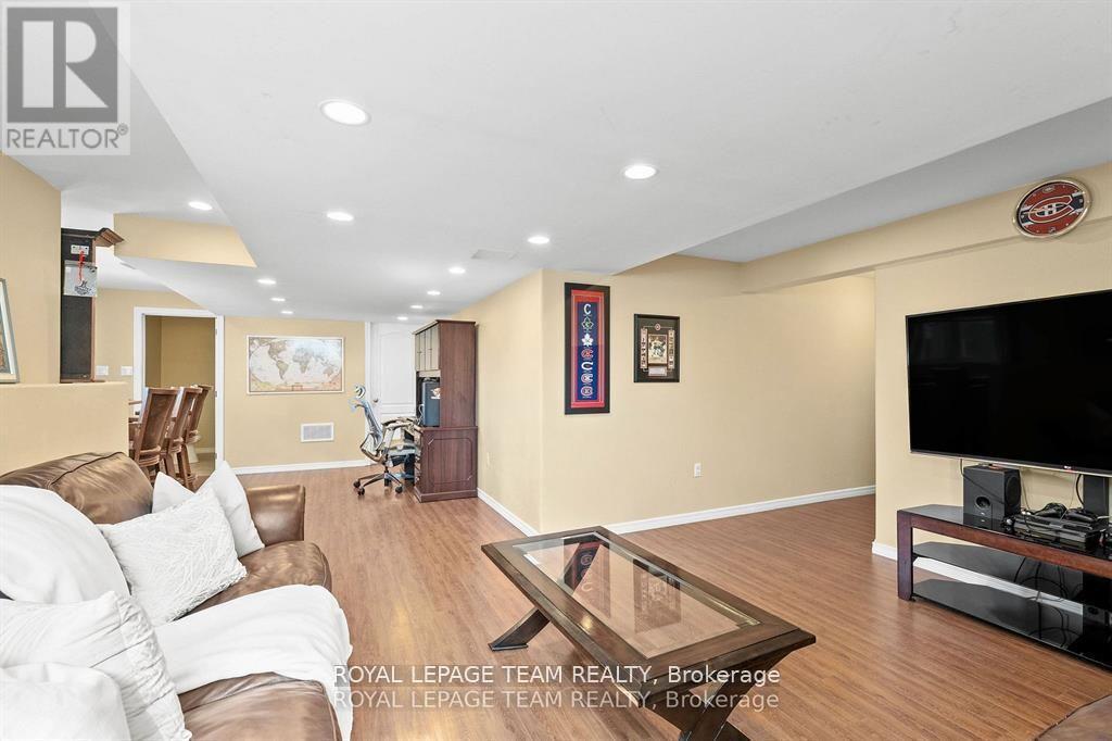 221 SANTIAGO STREET - 31