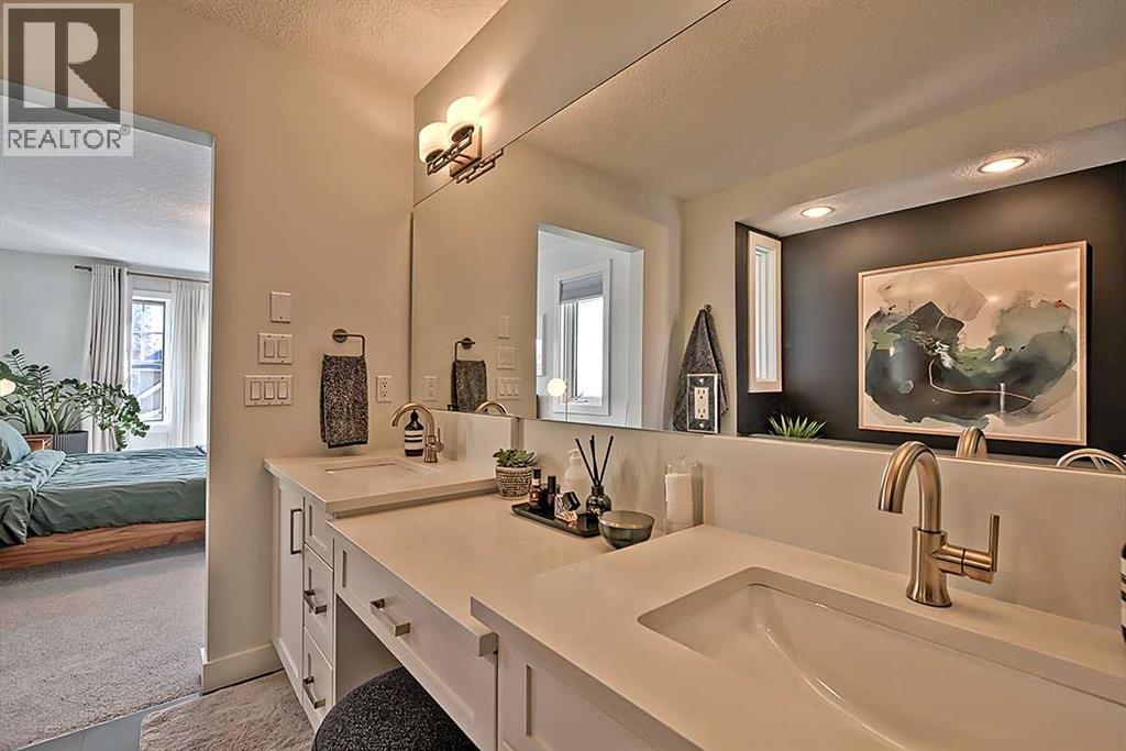 Single Family House for Sale in   Street SW Richmond Calgary 