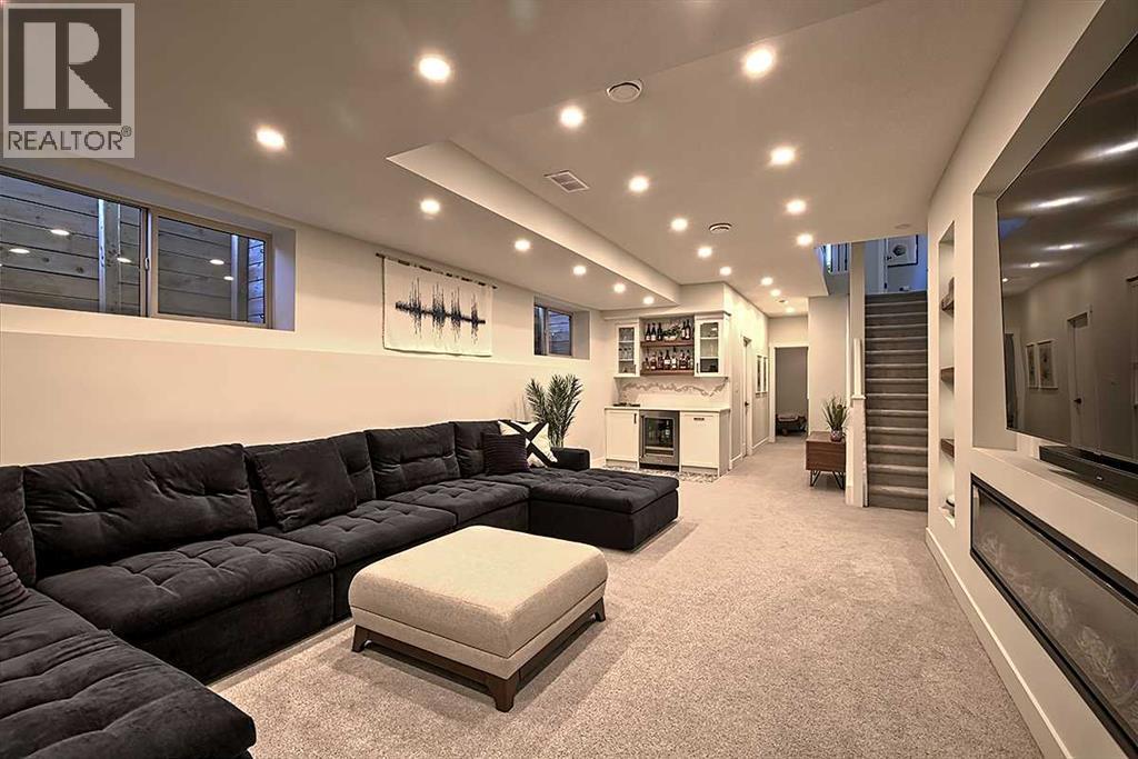 Single Family House for Sale in   Street SW Richmond Calgary 