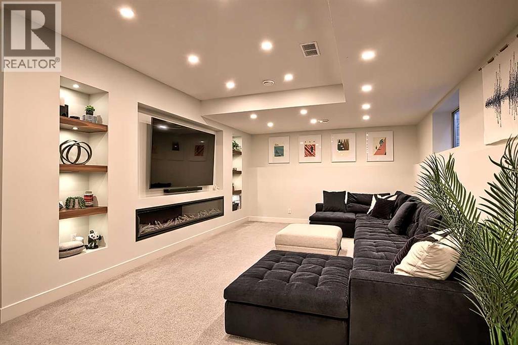 Single Family House for Sale in   Street SW Richmond Calgary 