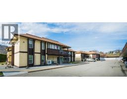 17 340 McKinney Road, Oliver