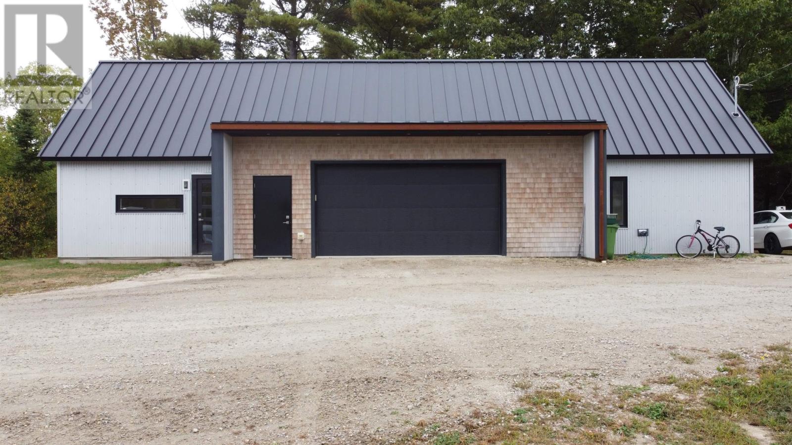 Property 19 of 35 of 65 Jessicas Way