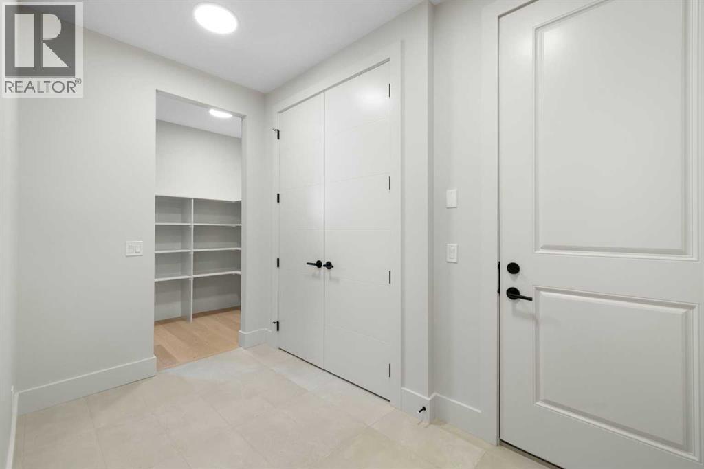 Single Family House for Sale in  Aspen Summit Heights SW Aspen Woods Calgary 