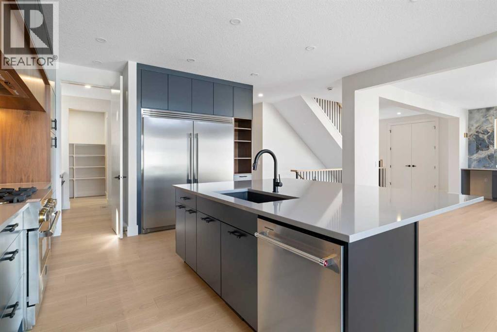 Single Family House for Sale in  Aspen Summit Heights SW Aspen Woods Calgary 