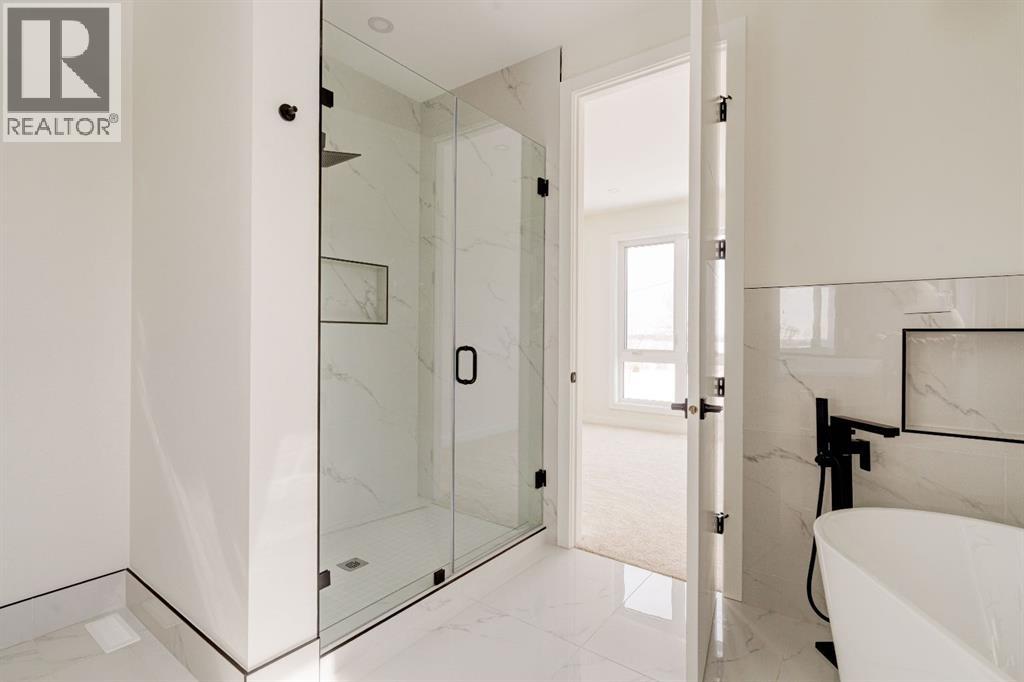 Single Family House for Sale in A Moncton Road NE Winston Heights/Mountview Calgary 