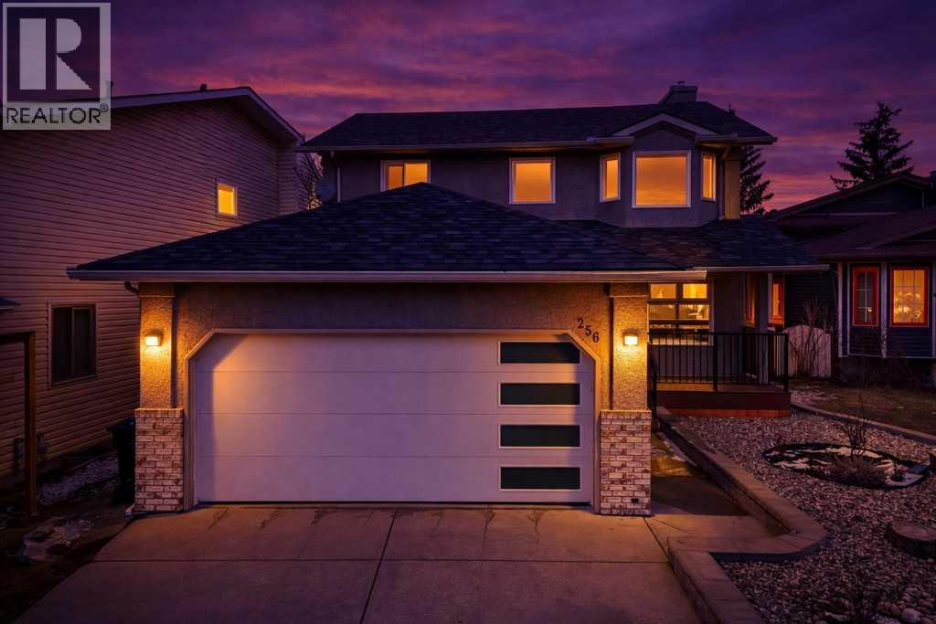 256 Riverside Mews SE, Calgary, Alberta
