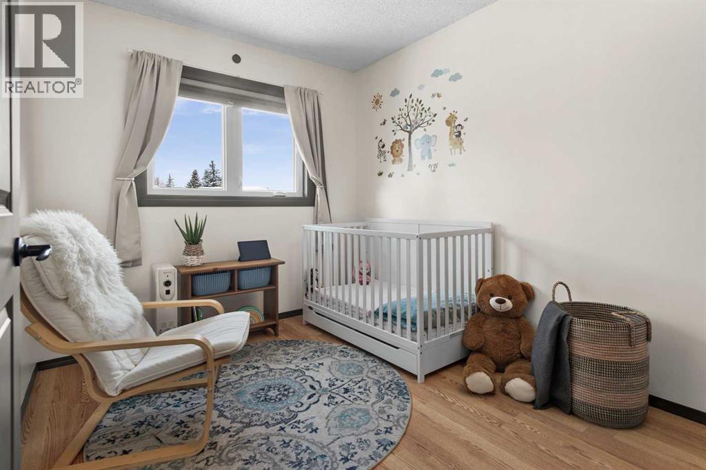 Single Family House for Sale in  Rivergreen Crescent SE Riverbend Calgary 