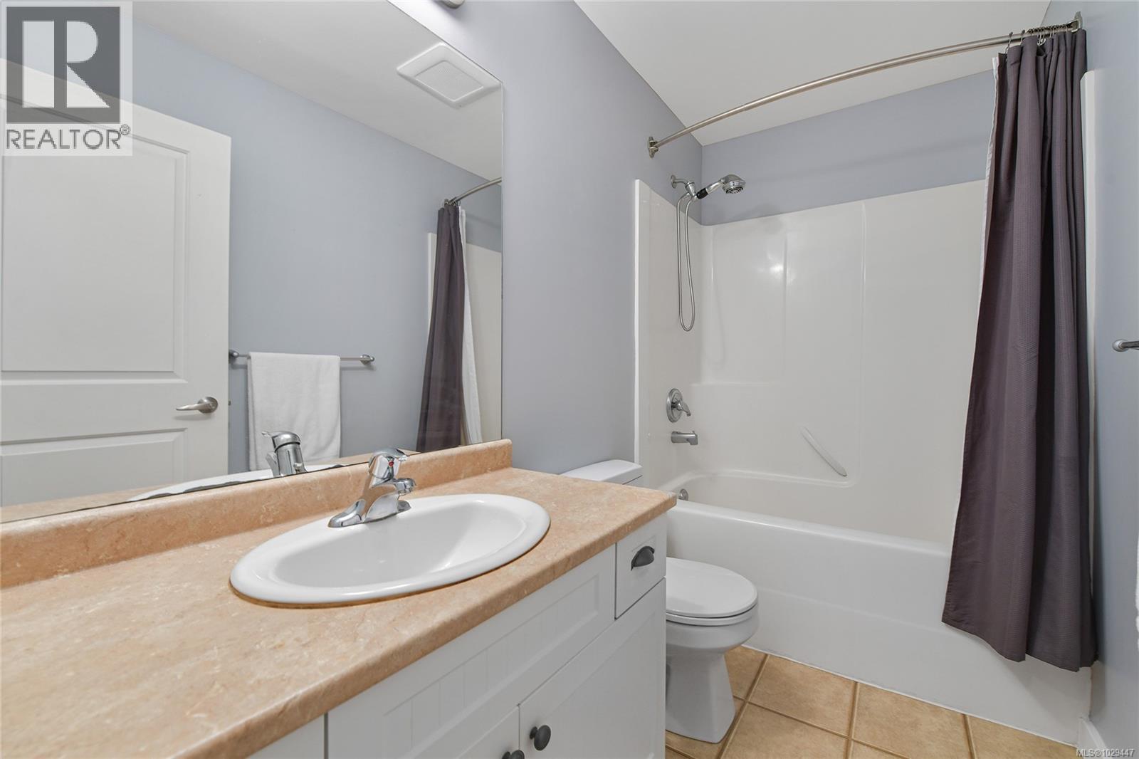 103 820 Brock Avenue, Langford