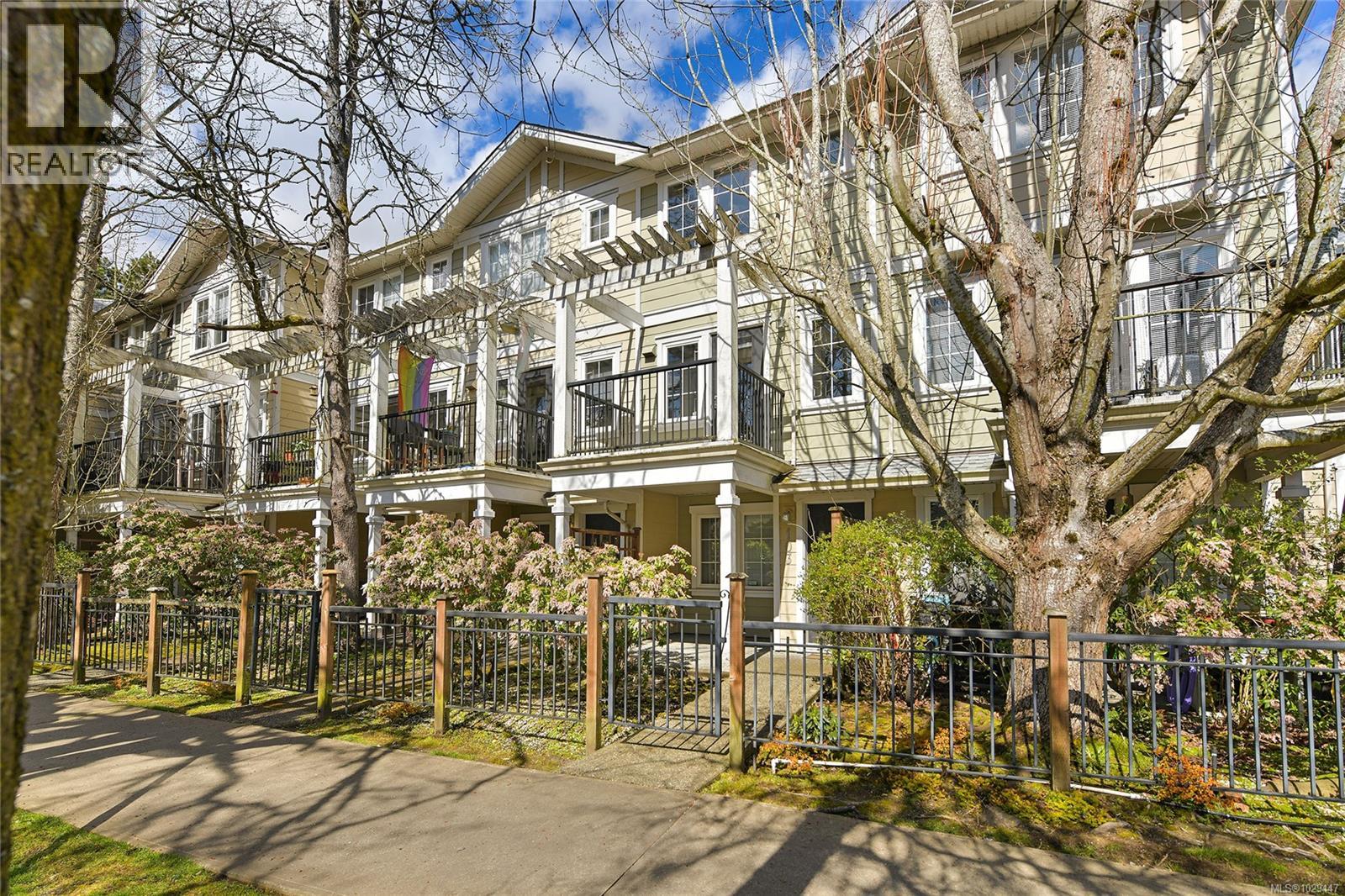 103 820 Brock Avenue, Langford