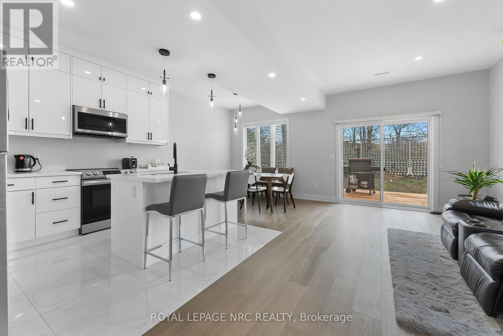 318 RIVER ROAD - 4