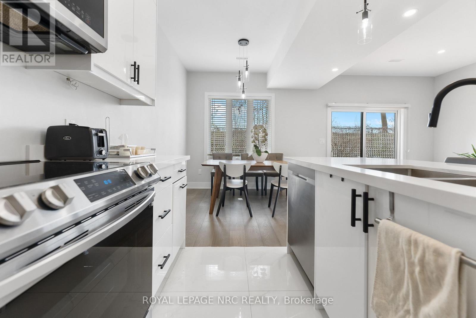 318 RIVER ROAD - 7
