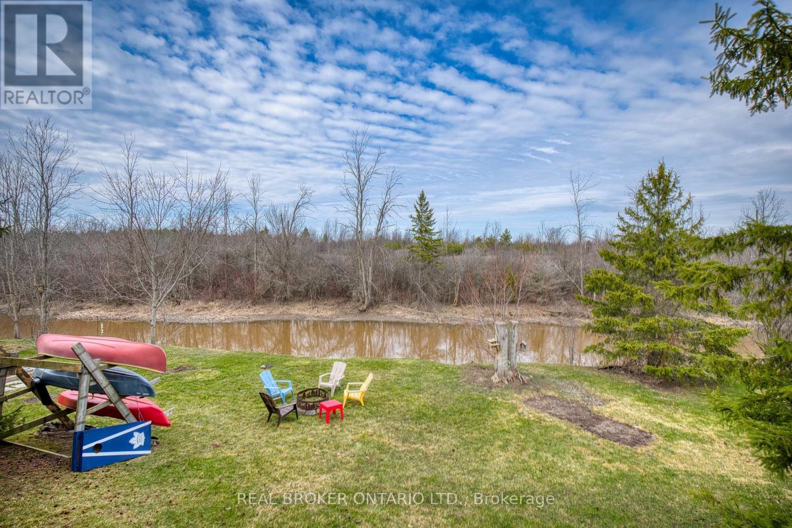 BACKYARD WITH CREEK