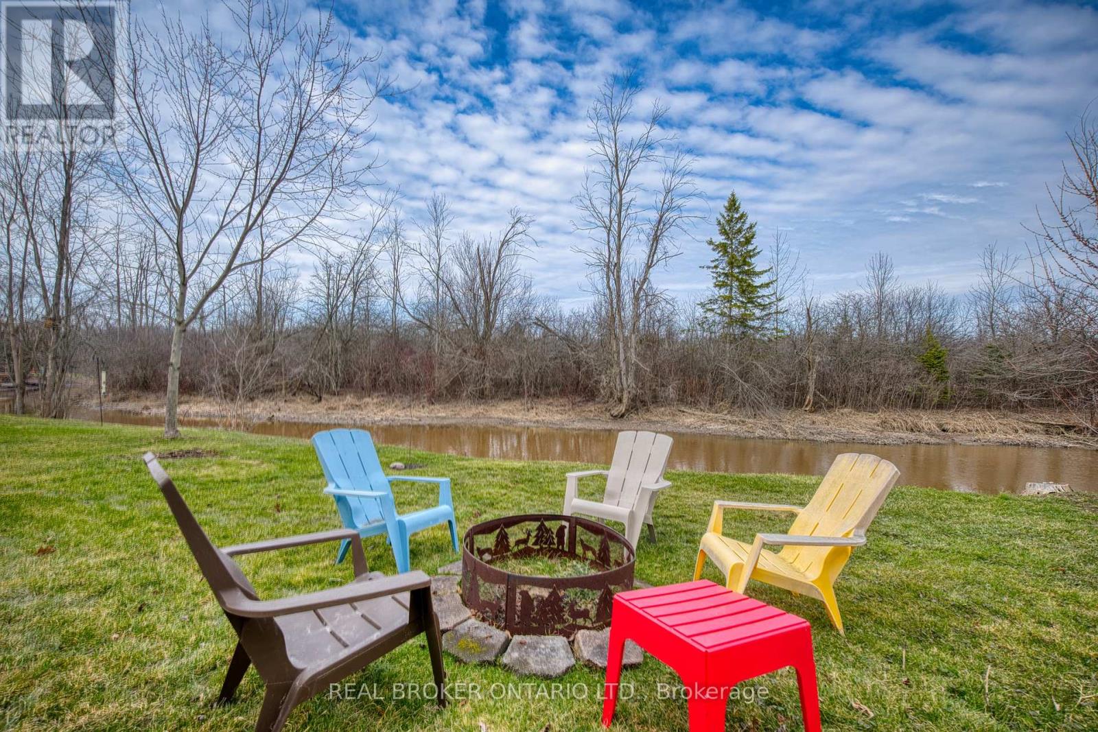 PEACEFUL CREEK VIEW