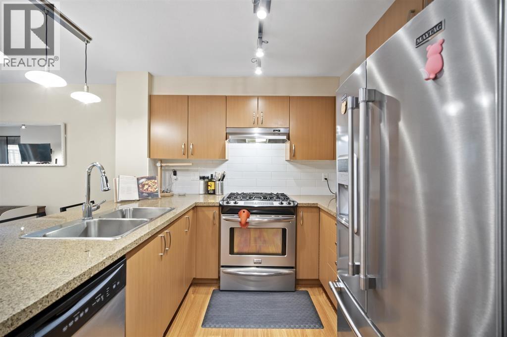 209 3510 LINCOLN AVE, Coquitlam