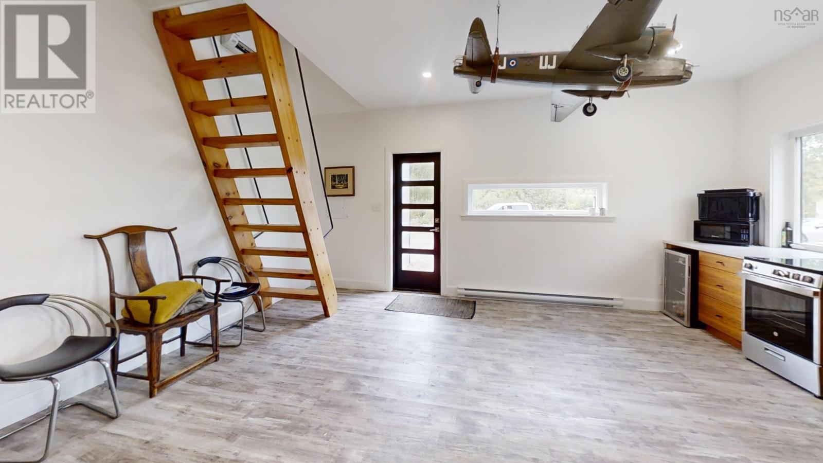 Property 32 of 44 of 65 Jessicas Way