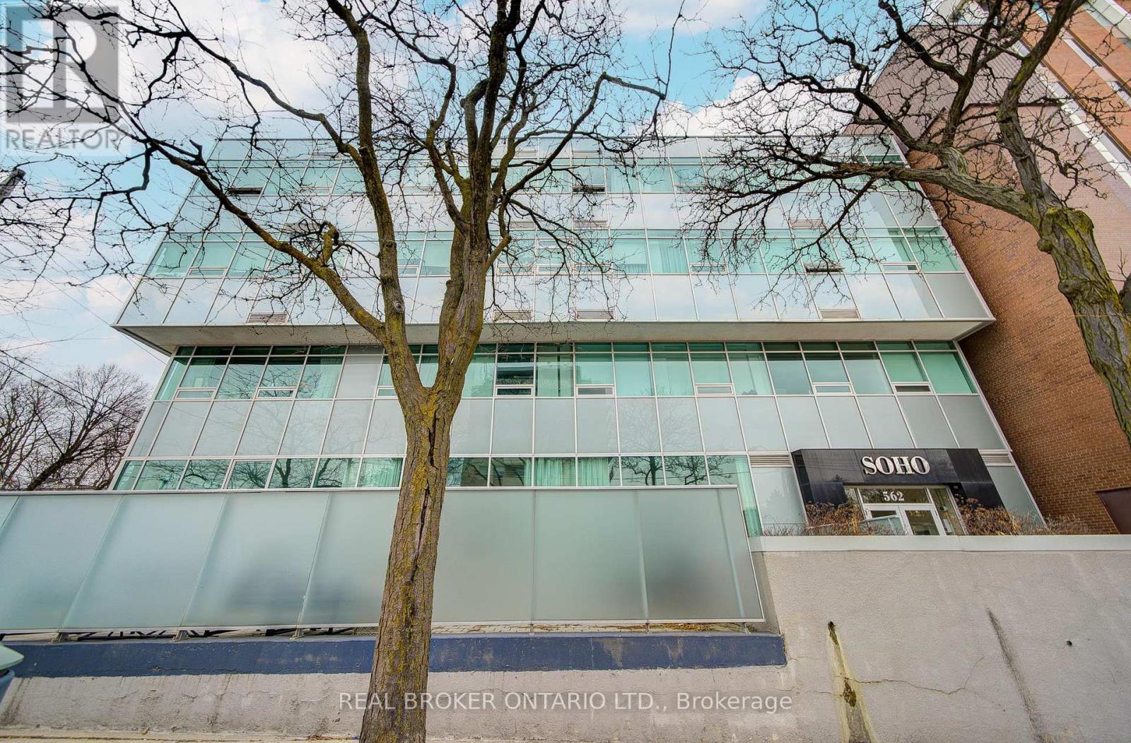 406 - 562 EGLINTON AVENUE E