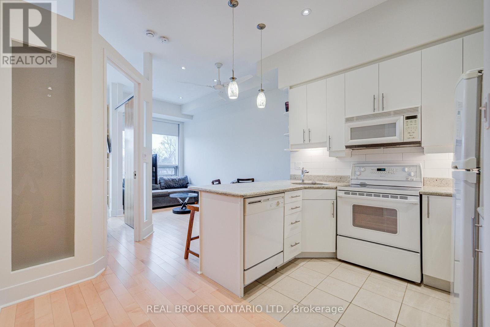 #406 562 EGLINTON AVENUE E - 10