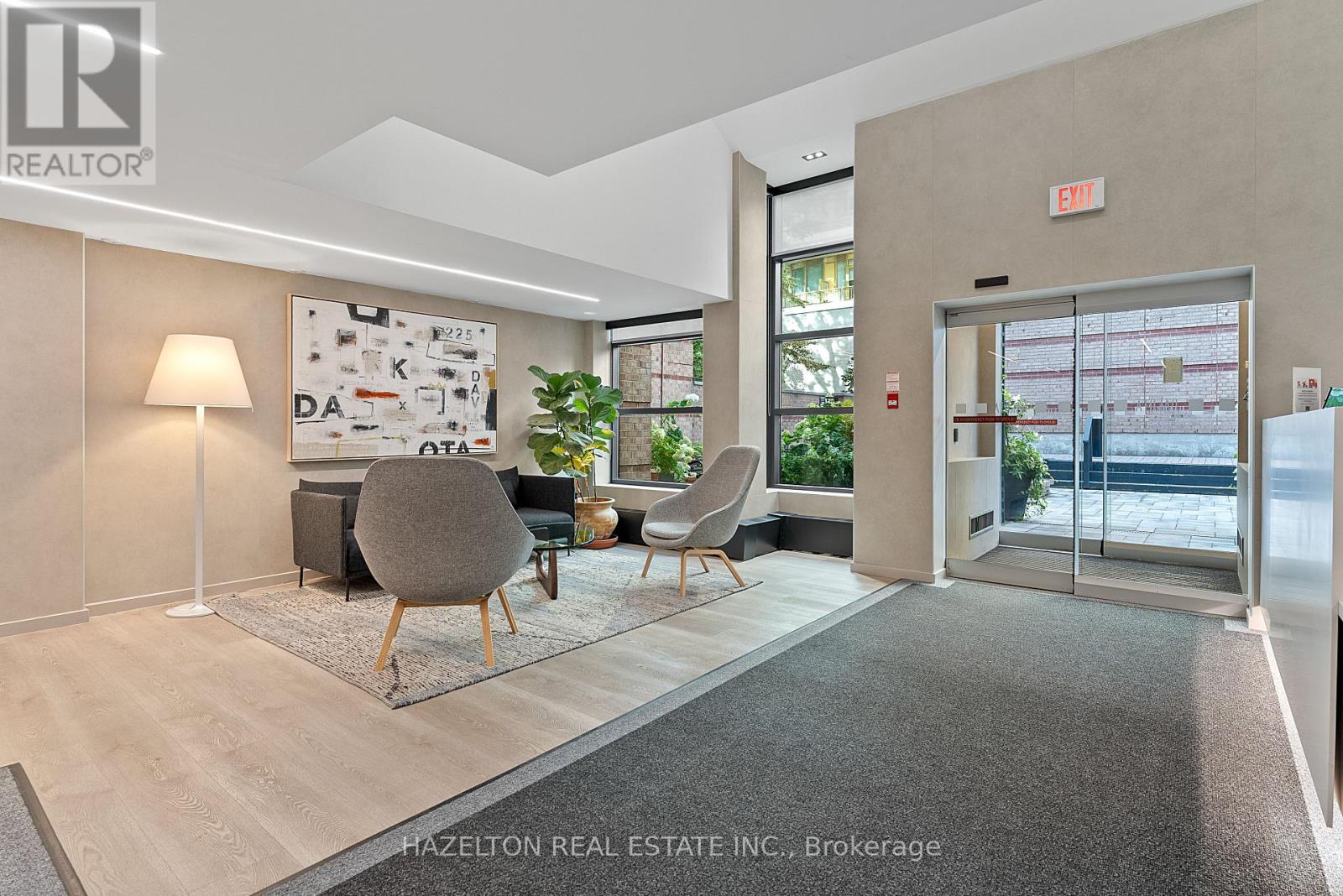 #211 225 DAVENPORT ROAD - 23