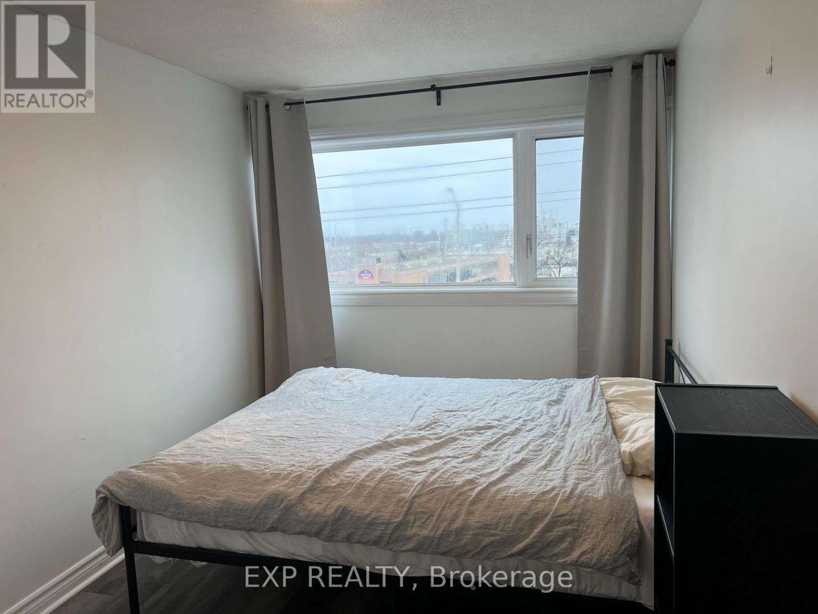 #103 3040 CONSTITUTION BOULEVARD - 21