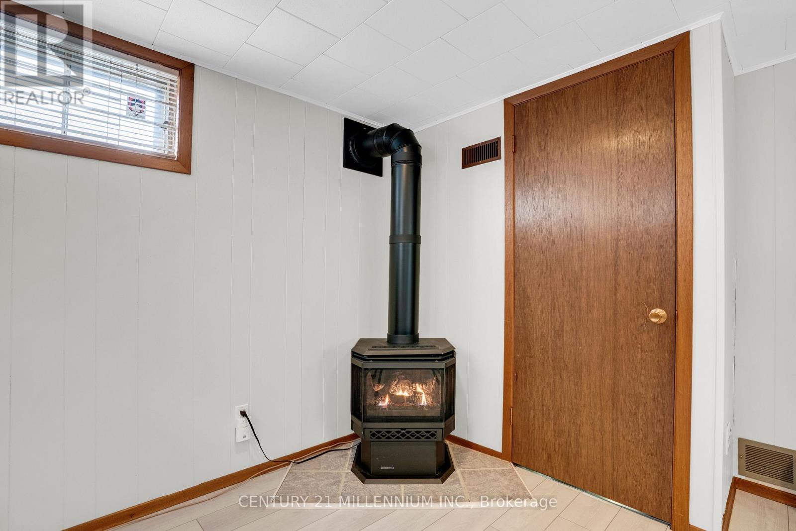 49 HARPER ROAD,Brampton (Brampton East),,