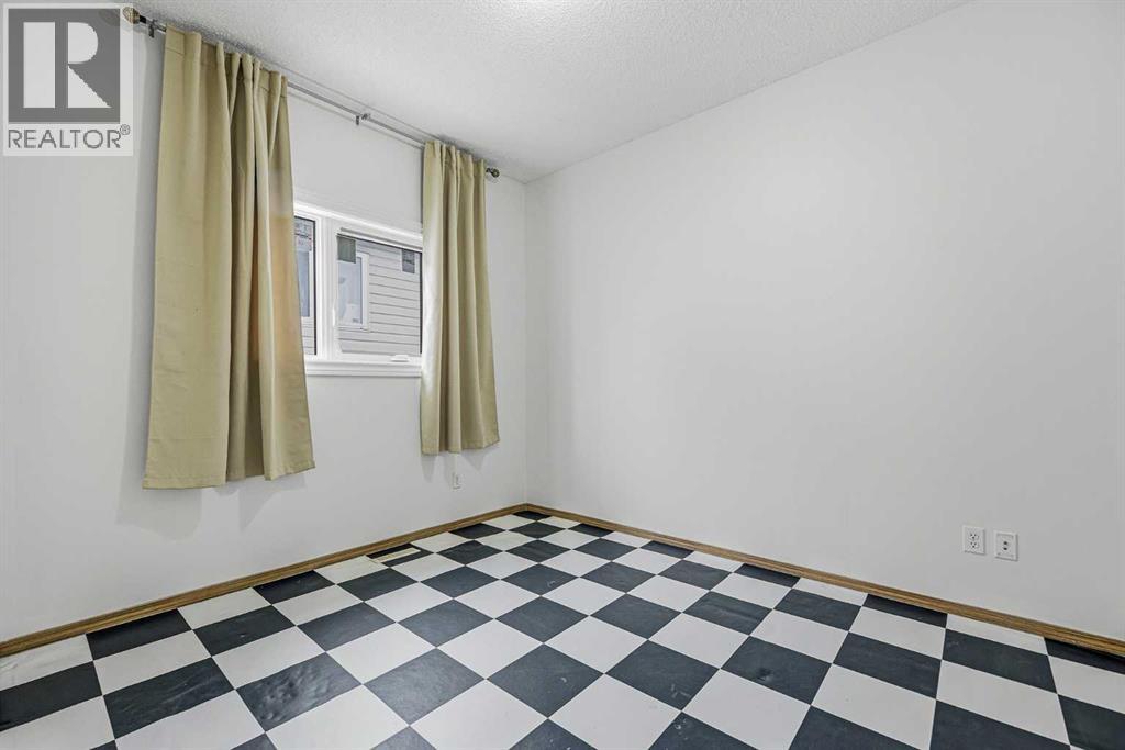 Single Family House Bi-level for Sale in  Covebrook Close NE Coventry Hills Calgary 