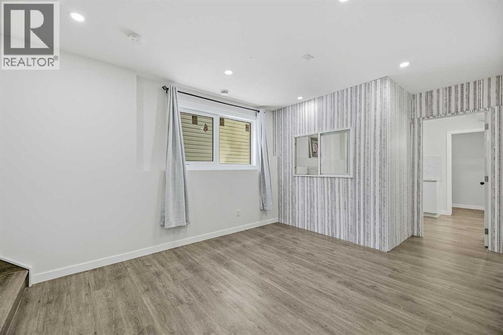 Single Family House Bi-level for Sale in  Covebrook Close NE Coventry Hills Calgary 