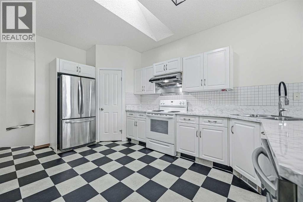 Single Family House Bi-level for Sale in  Covebrook Close NE Coventry Hills Calgary 