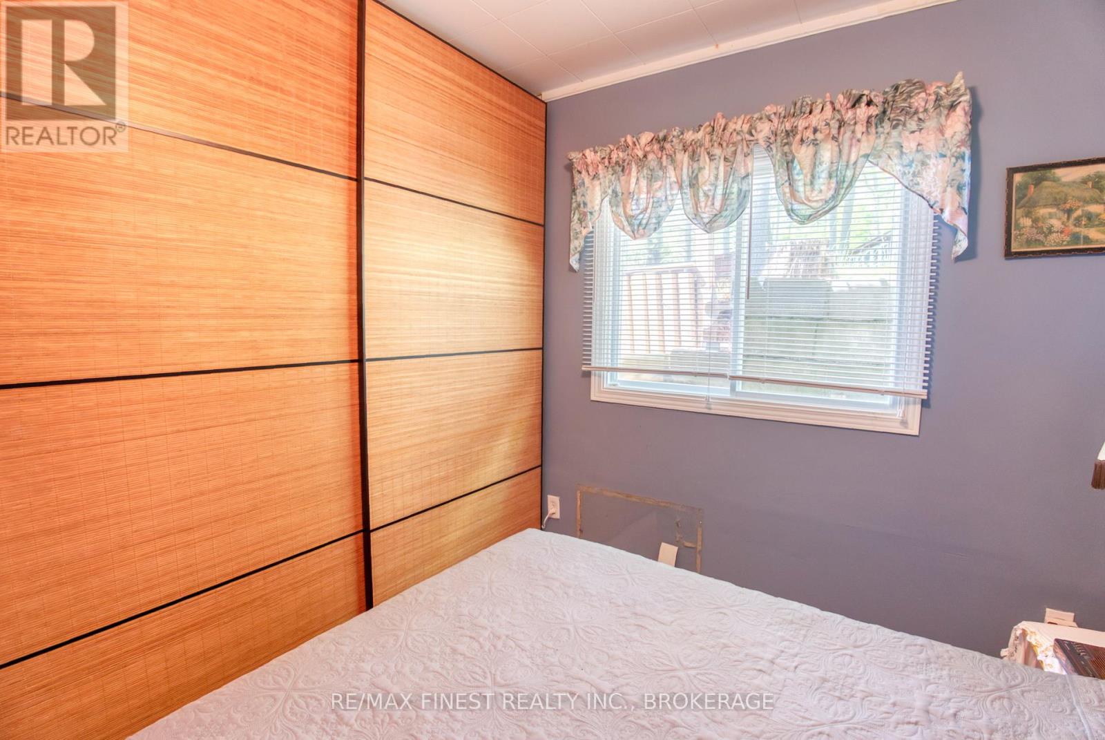 #21A 131 BOBS LAKE LANE - 17