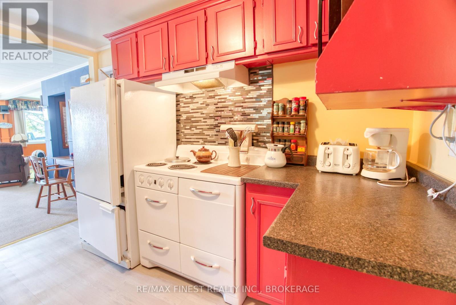 #21A 131 BOBS LAKE LANE - 5