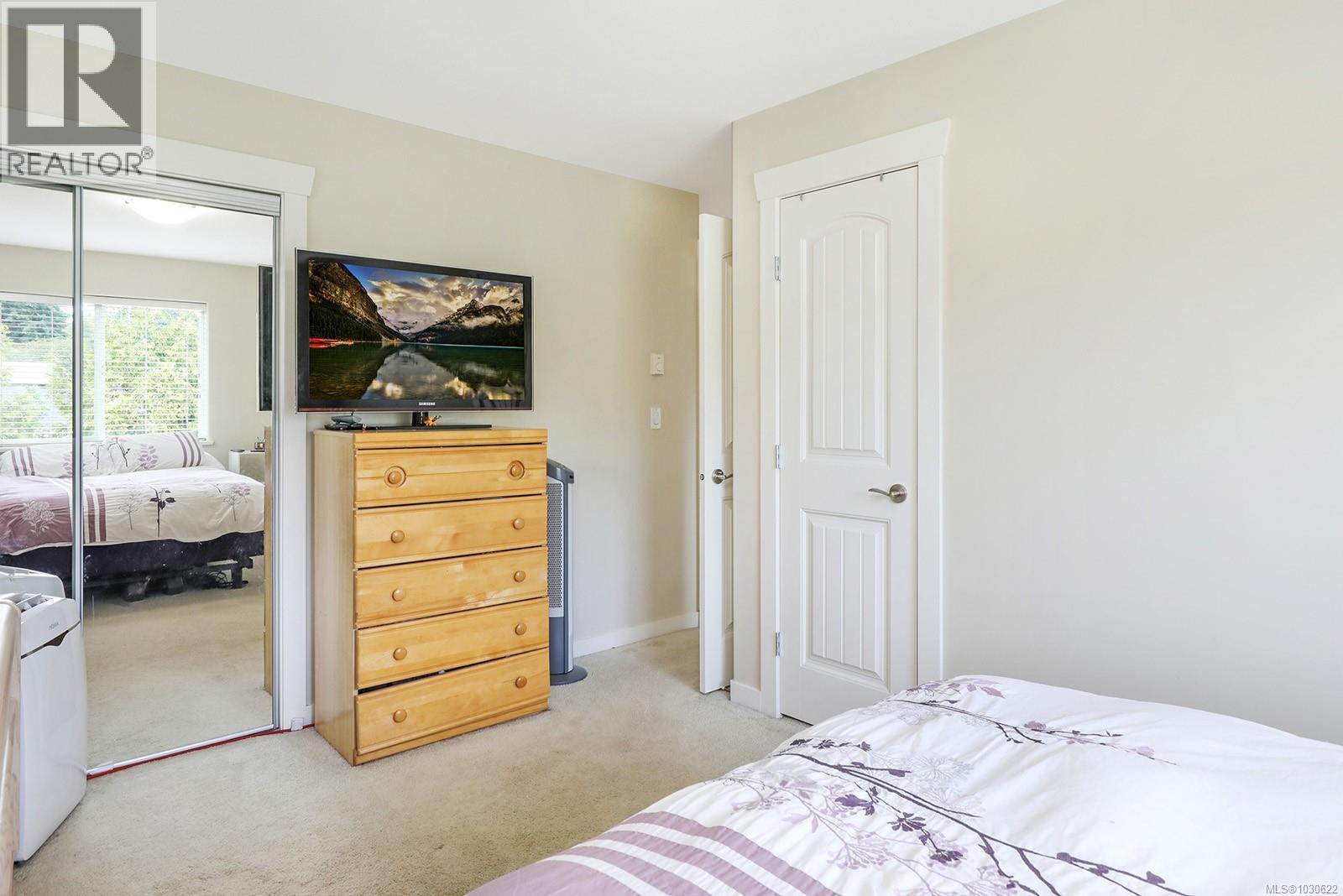 #123 170 CENTENNIAL DR - 17