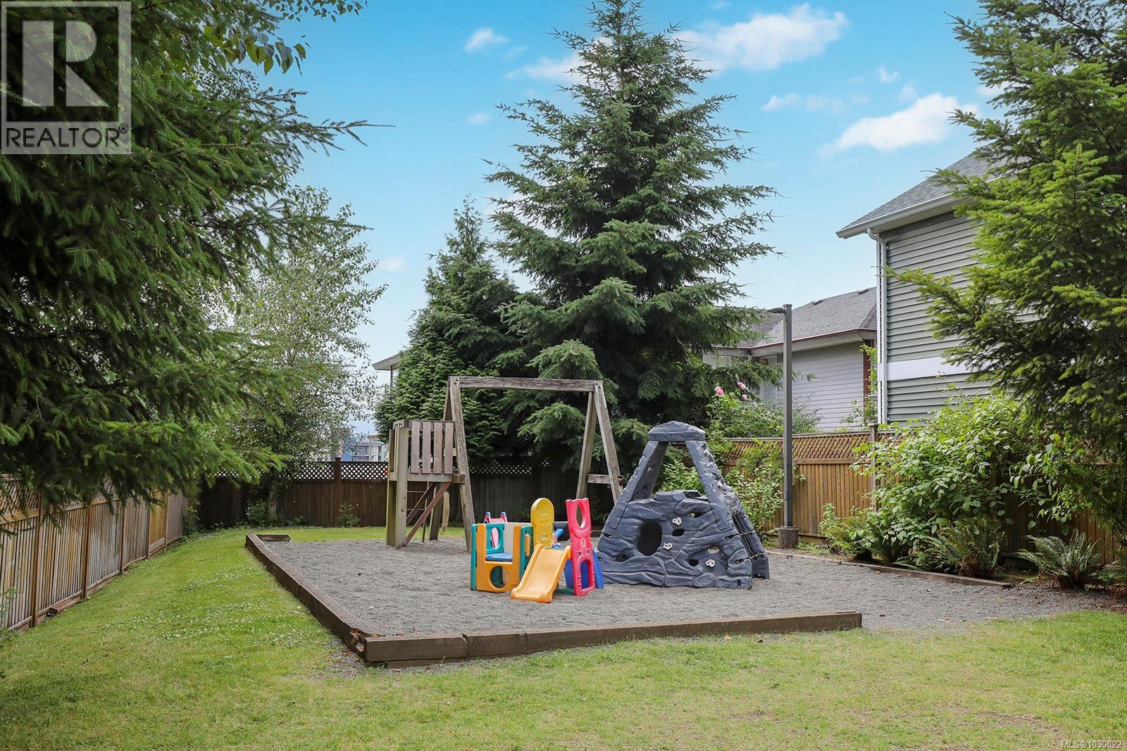 #123 170 CENTENNIAL DR - 22